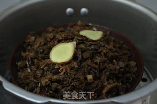 盐菜蒸腊肉的做法步骤：5