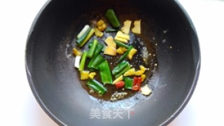 酸汤肥牛的做法步骤：5