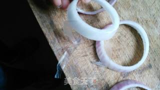 酥脆洋葱圈的做法步骤：2