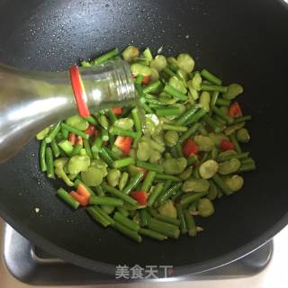 蒜苔炒蚕豆的做法步骤：8