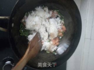 西红柿蒜苔炒饭的做法步骤：5