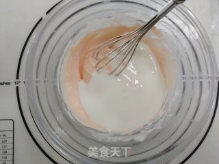 爆浆草莓海盐奶盖蛋糕的做法步骤：17