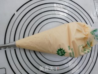 爆浆草莓海盐奶盖蛋糕的做法步骤：25