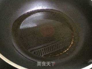 香炸黄鲫子的做法步骤：1