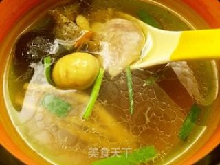 海参鸡汤的做法步骤：3