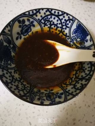 “不用炒糖色、无需厨艺，比吊炉烤出的还香”～孜然蒜香排骨的做法步骤：2