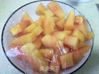 木瓜银耳羹的做法步骤：2