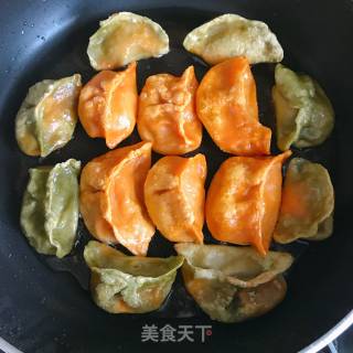 鸡蛋煎饺的做法步骤：1