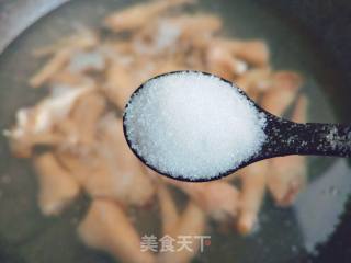 蒜泥鸡爪的做法步骤：2