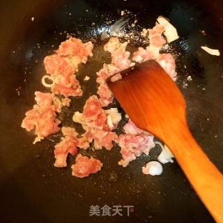 炸酱面的做法步骤：4
