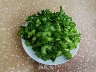 芥菜炒蛋的做法步骤：1