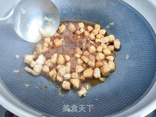 “春季野菜”蕨菜炒肉丁的做法步骤：5