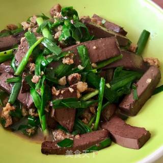 肉末韭菜炒猪血的做法步骤：8