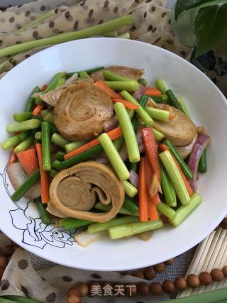 蒜苔炒素鸡的做法步骤：10