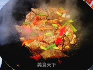 红烧带鱼的做法步骤：7