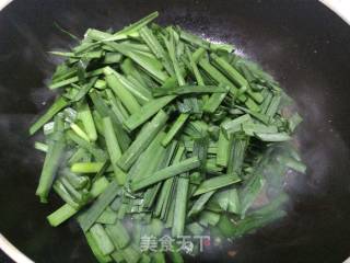 韭菜猪头肉的做法步骤：2