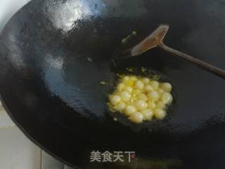 大蒜烧肥肠的做法步骤：6