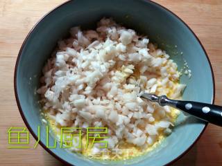 鸡蛋豆腐双菇羹──“鱼儿厨房”私房菜的做法步骤：5