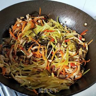 鱼香肉丝的做法步骤：10