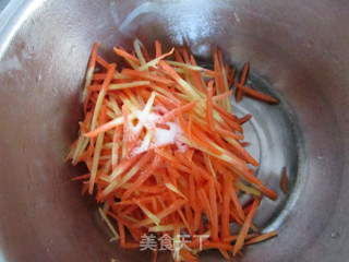 荠菜胡萝卜煎饼的做法步骤：3