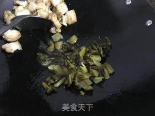 苦瓜酸菜腩肉煲的做法步骤：4