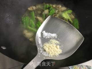 苦瓜酸菜腩肉煲的做法步骤：7