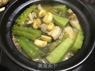 苦瓜酸菜腩肉煲的做法步骤：8