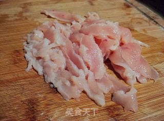 水煮鸡片的做法步骤：2