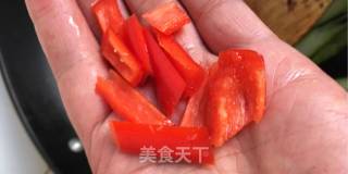 清炒芦笋的做法步骤：4