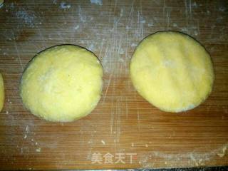 南瓜豆沙饼的做法步骤：7