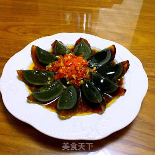 剁椒皮蛋的做法步骤：8
