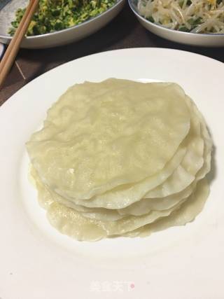 饺子皮版春饼的做法步骤：4