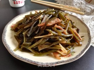 海带炒肉的做法步骤：9