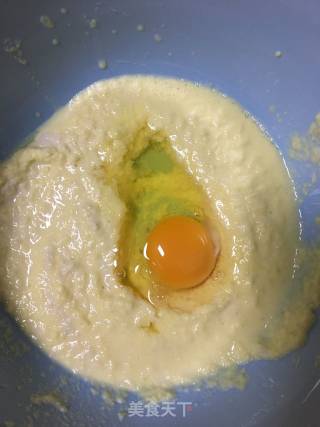 玉米黑芝麻蛋饼的做法步骤：1
