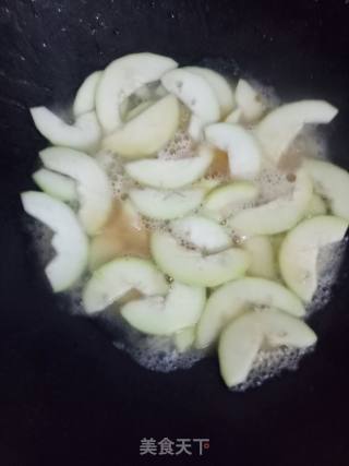 油焖虾配蒲瓜的做法步骤：8
