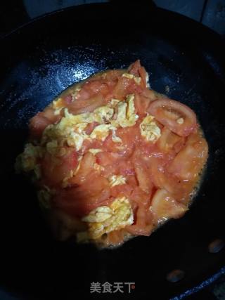 西红柿炒鸡蛋的做法步骤：4