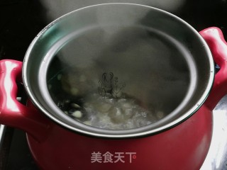 鲜枇杷蜜枣瘦肉汤的做法步骤：5