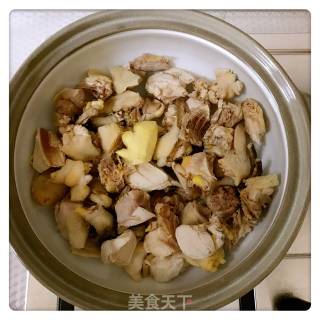纯味土鸡蘑菇汤的做法步骤：2