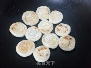 美味小吃：木薯饼的做法步骤：4
