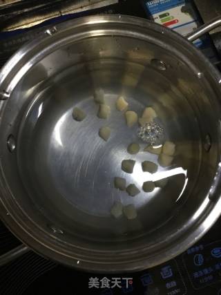春季野菜----干贝茼蒿汤的做法步骤：3