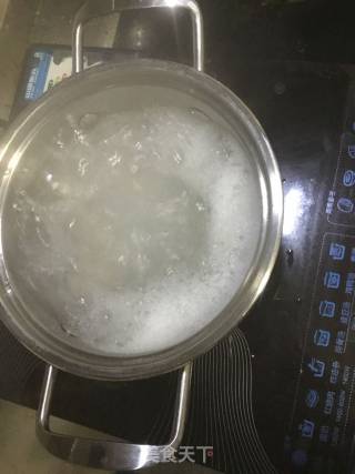 春季野菜----干贝茼蒿汤的做法步骤：4
