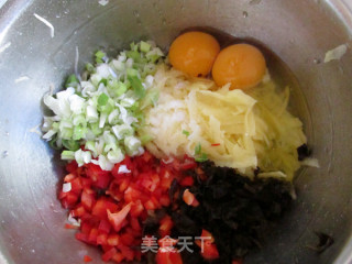 五彩土豆丝煎饼的做法步骤：3