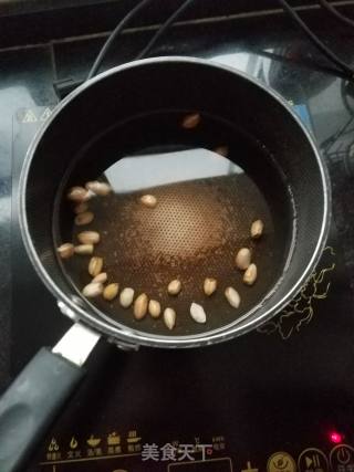 红薯花生大米粥的做法步骤：1
