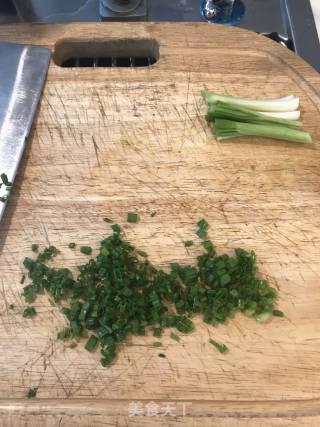 油淋鸡翅根的做法步骤：2