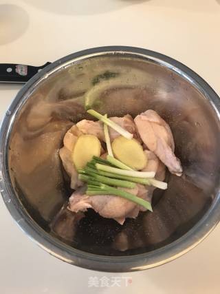 油淋鸡翅根的做法步骤：7