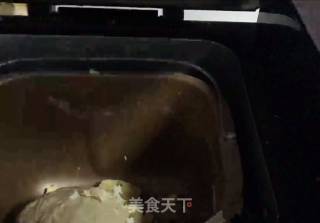 杨梅酱肉松面包的做法步骤：2