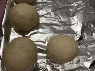 杨梅酱肉松面包的做法步骤：9