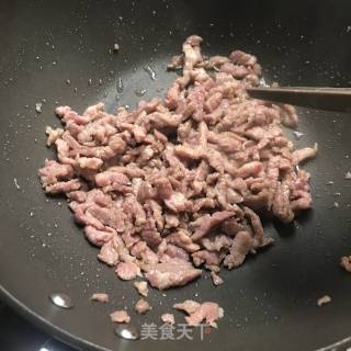 京酱肉丝的做法步骤：2