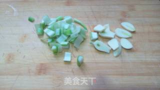 干煸豆角的做法步骤：1
