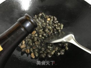 酱爆螺蛳的做法步骤：6